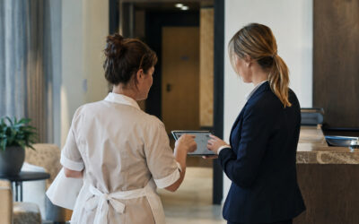 Housekeeping e front office: come coordinare camere, priorità e richieste degli ospiti