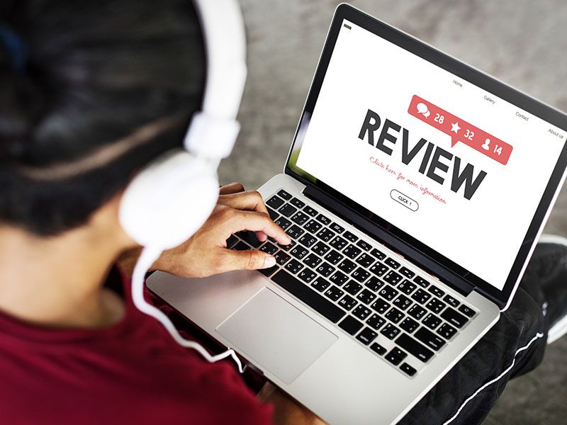 Attenzione alle false recensioni su Internet
